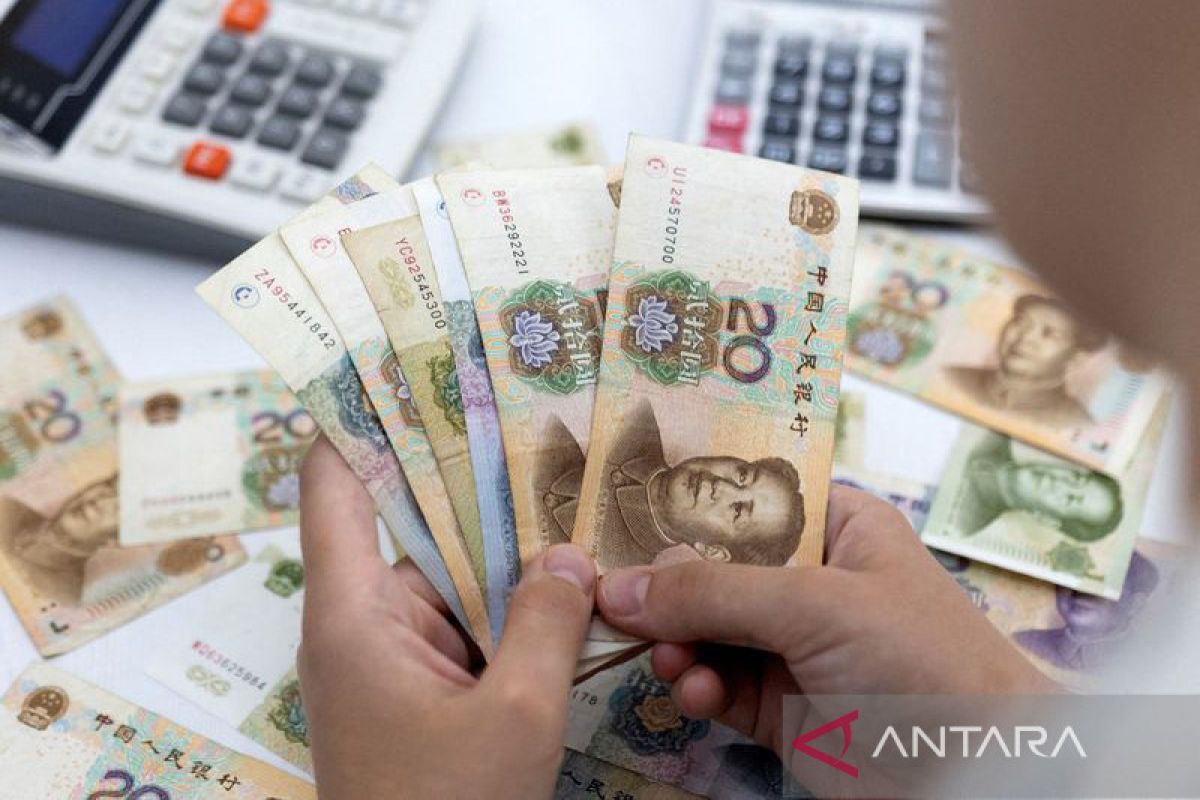 Yuan merosot 81 basis poin menjadi 7,1798 terhadap dolar AS